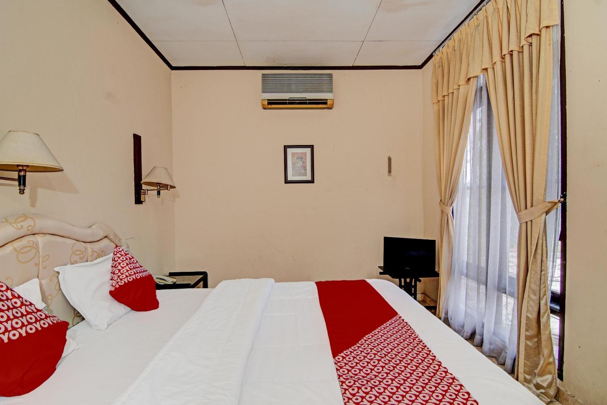 Oyo 92330 Hotel Rindu Sempadan Near Taman Wisata Rindu Sempadan プカンバル エクステリア 写真